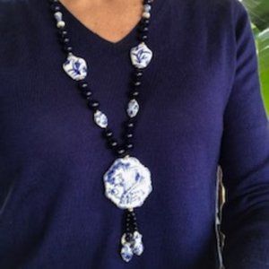 Delft necklace